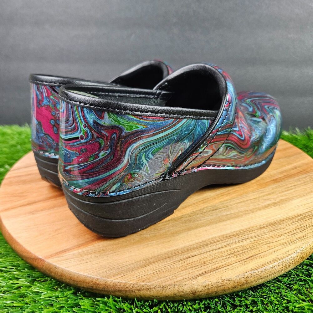 Dansko Women's XP 2.0 Marble Swirl Patent Leather Nurse Clogs Women's 39/US 8.5 - Picture 2 of 12